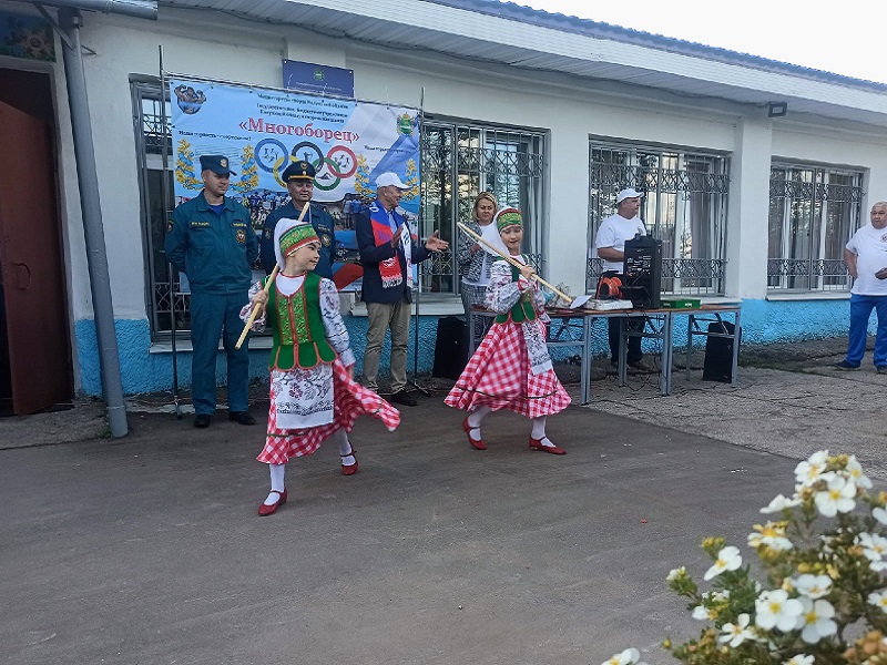 Вручение знаков отличия ГТО на Дне открытых дверей в «Многоборце».