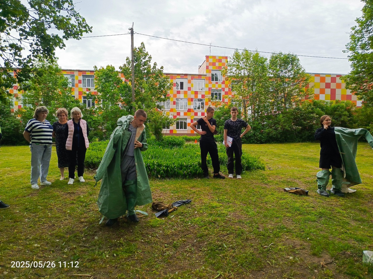 В школе №1 состоялась  спортивная игра &quot;Робинзонада&quot; для учащихся 5-7 классов..