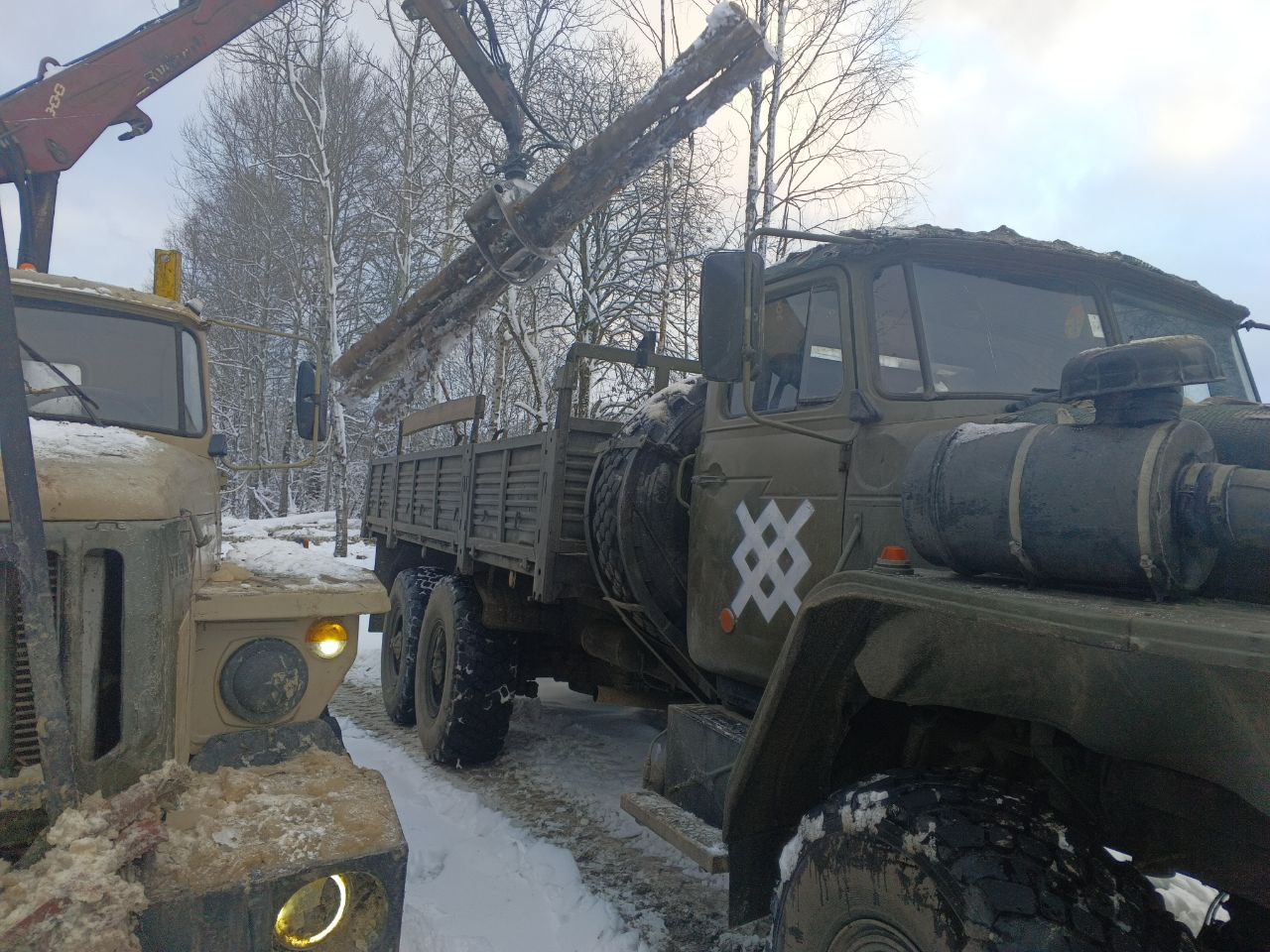 🤝Очередная партия гуманитарной помощи отправилась к нашим парням за ленточку.