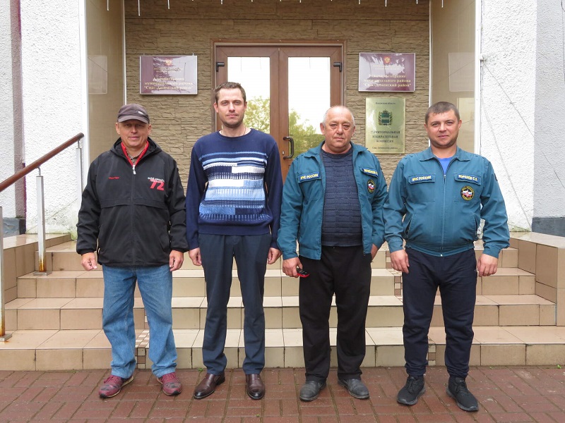 В Спас-Деменск из ЛНР вернулась первая группа волонтеров.